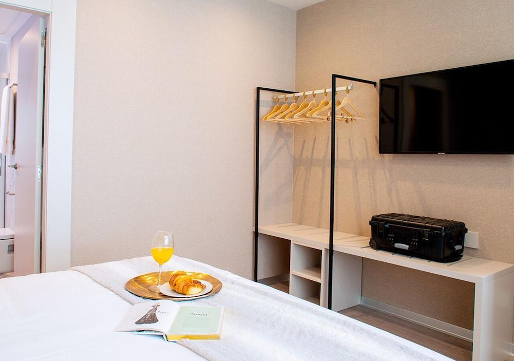 Voghe Premium Flats Aparthotel Valencia Ngoại thất bức ảnh